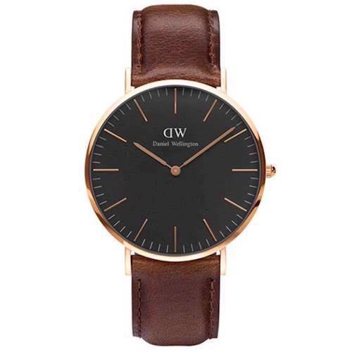 Image of rosa forgyldt Classic Black Bristol quartz Herre ur fra Daniel Wellington